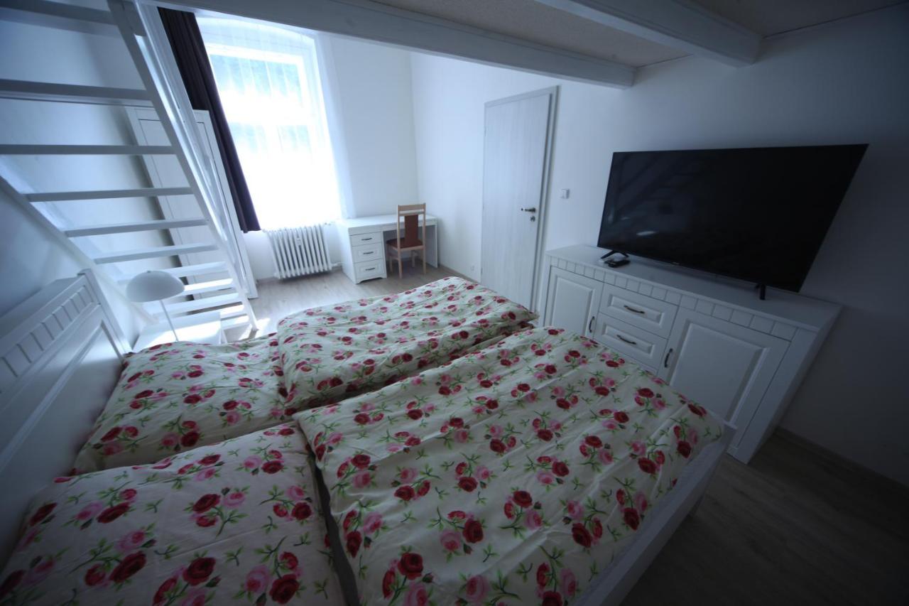 Mars Green View Marianske Lazne Bagian luar foto
